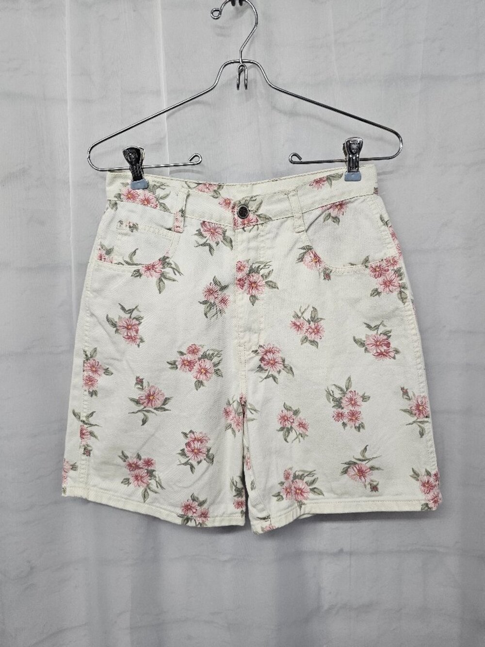 Vintage Bill Blass Shorts White Pink Floral Cottage Boho Denim 8